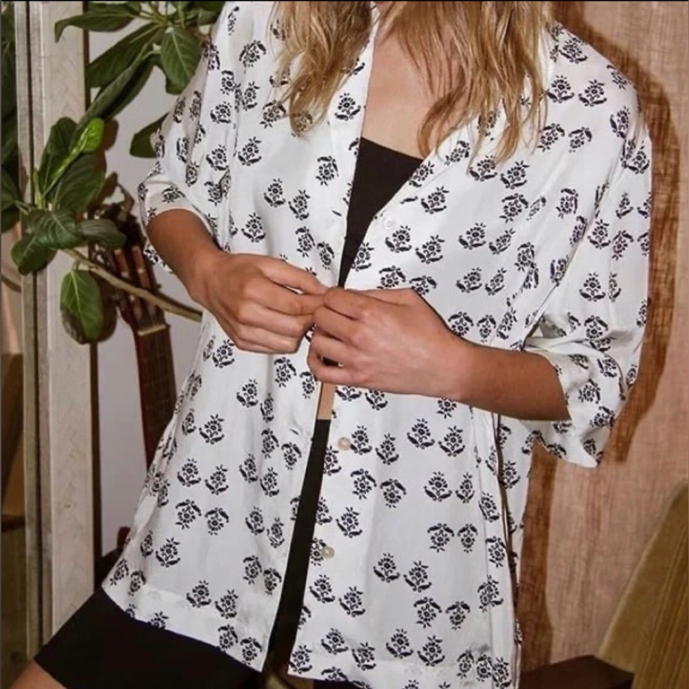 ARITZIA WILFRED FREE Aries Printed Button Down Shirt Short-Sleeve Size: M